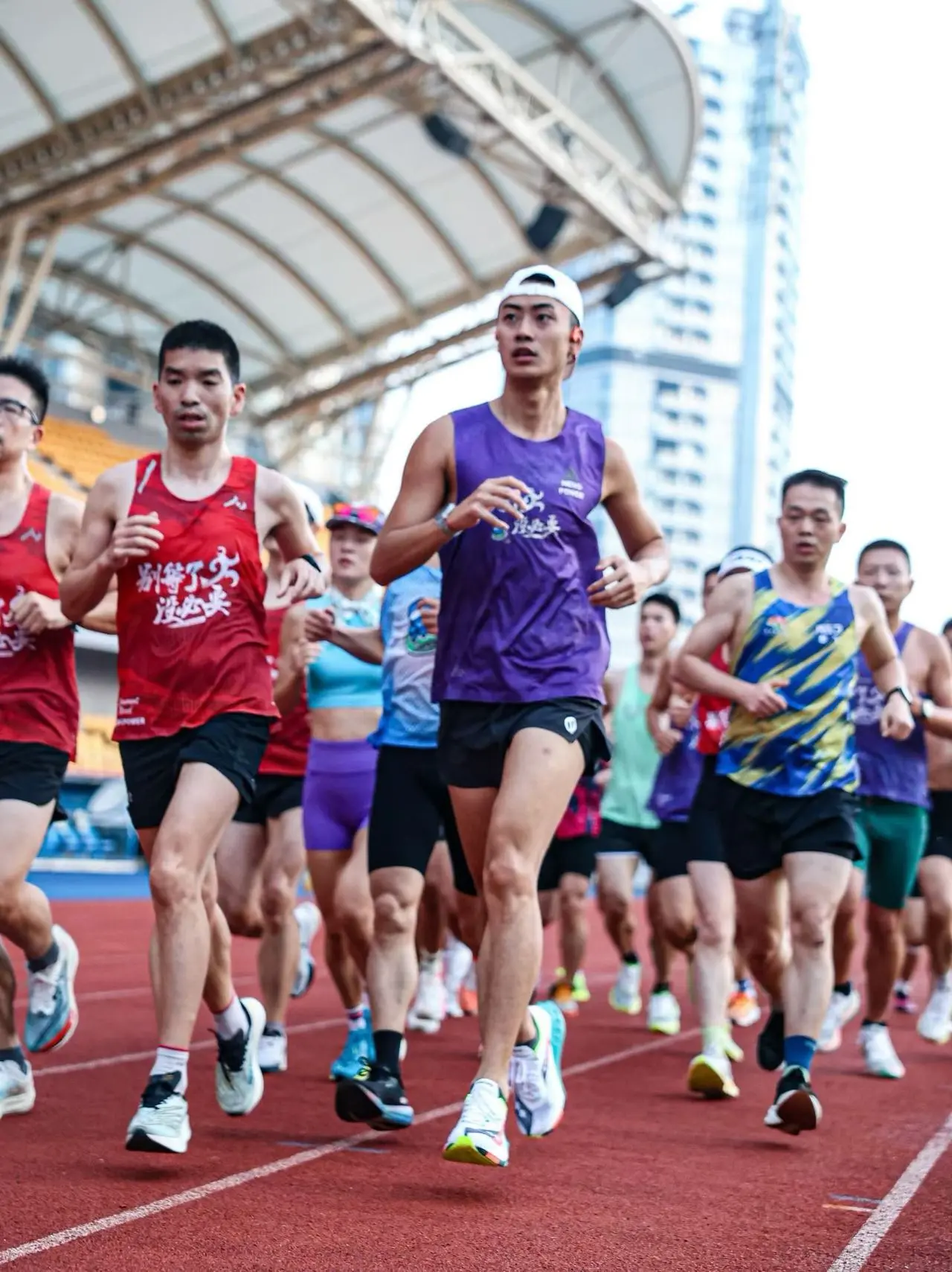 源全民共享, 育场馆公益 源全民共享, 育场馆公益