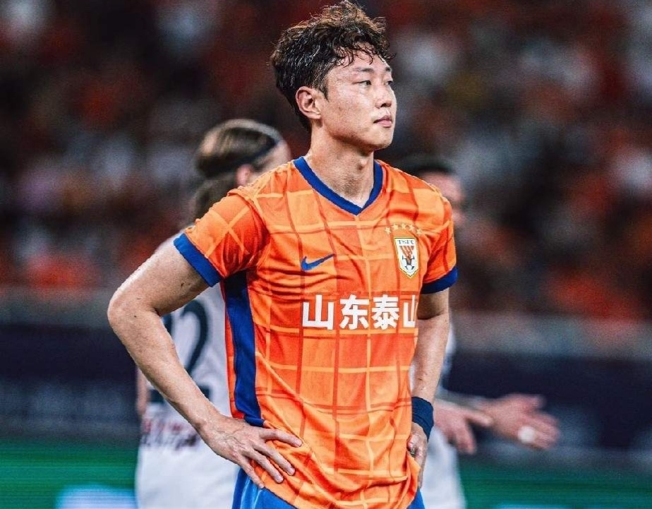 许会上演, 跟队记者牛 许会上演, 跟队记者牛